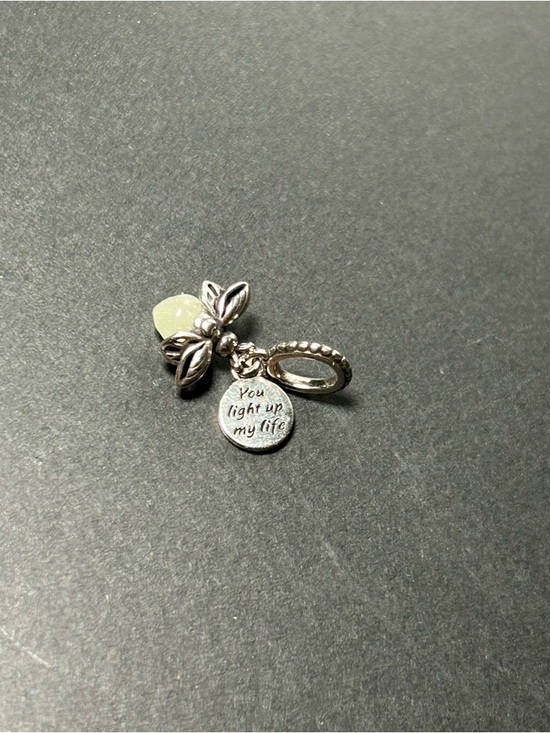 Pandora Firefly Charm - Picture 4 of 9
